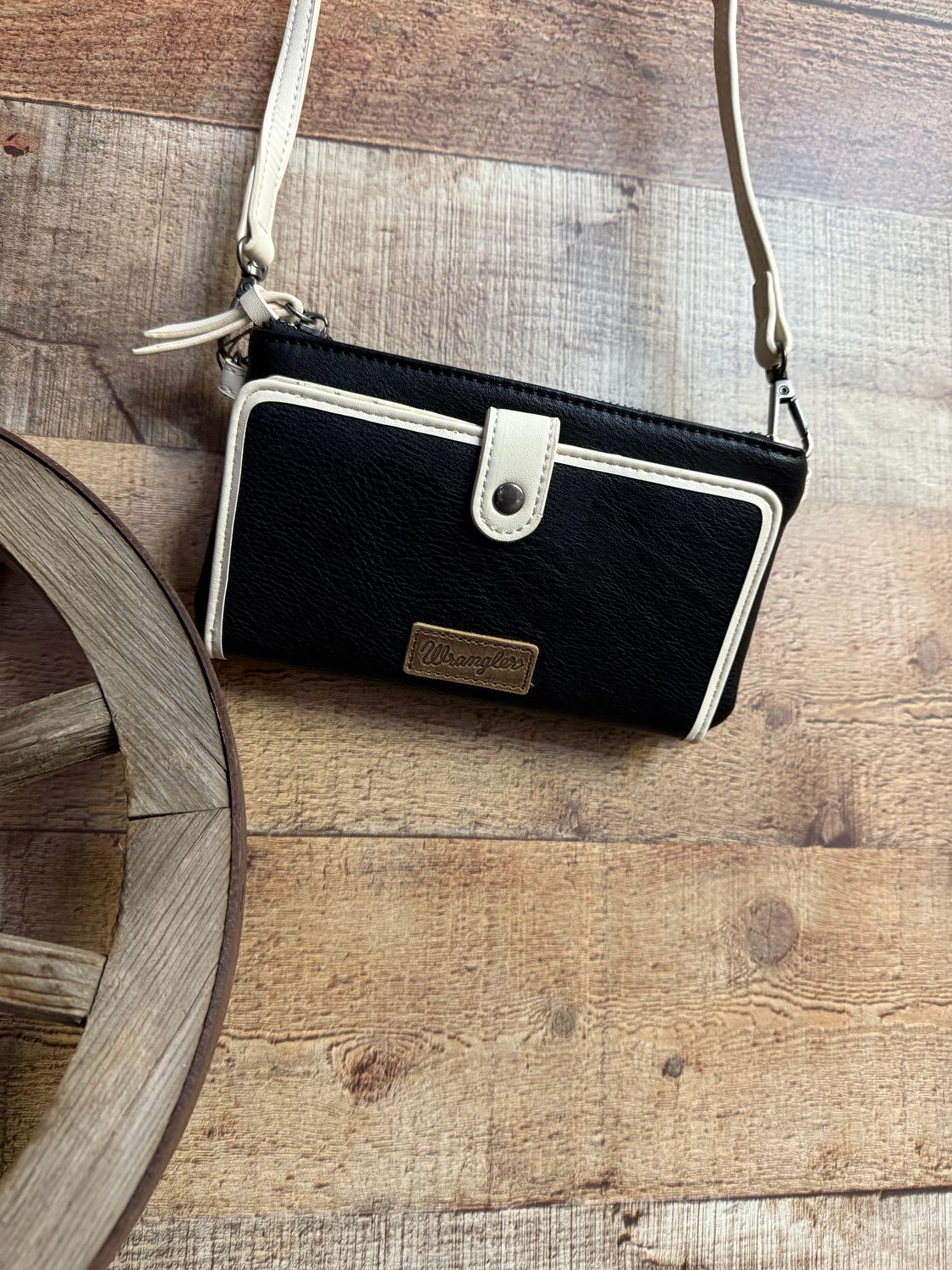 Wrangler Crossbody Wallet Cardholder
