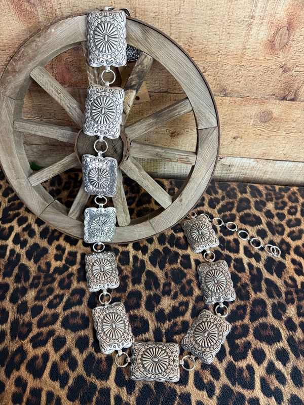 Western Rectangle Concho Chain Belt - S