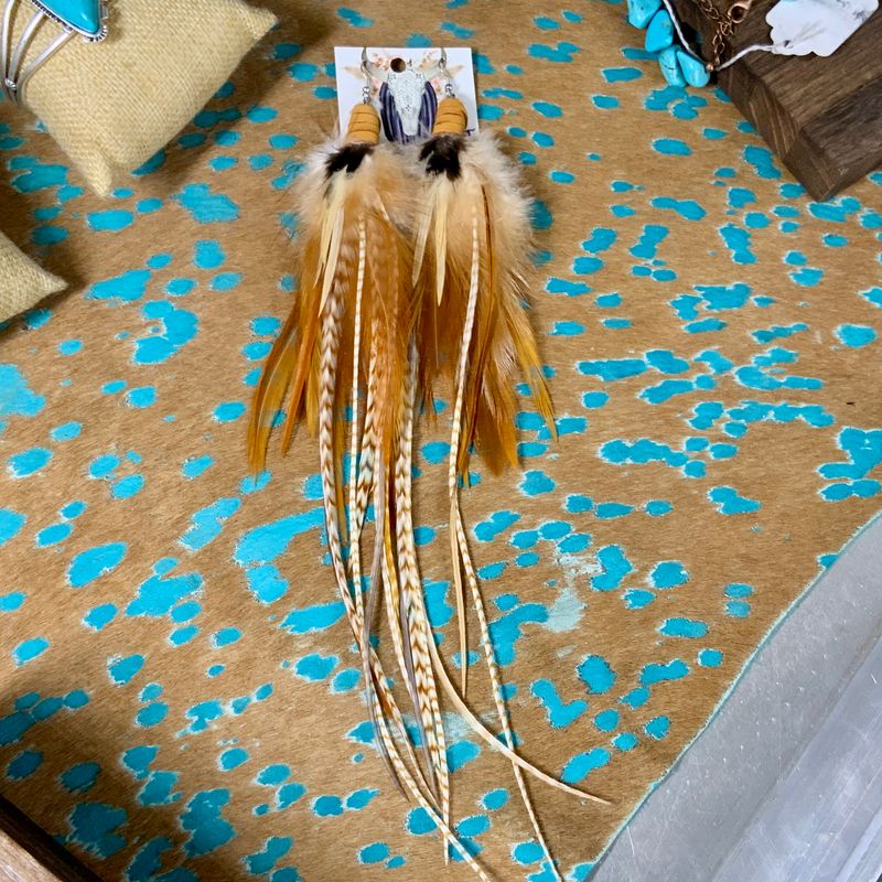 Brown Saco Feather Earrings