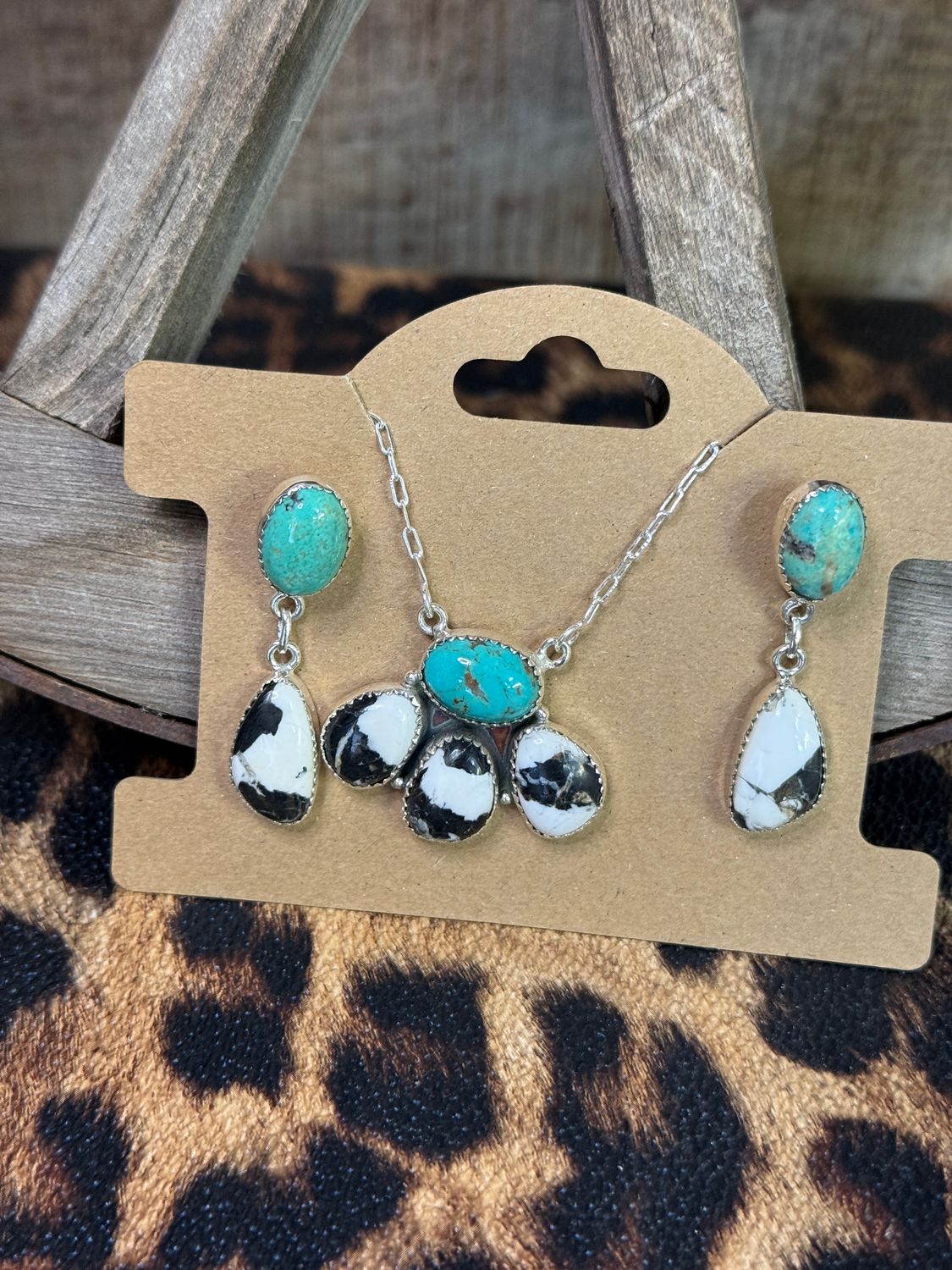 Midnight Tuxedo Petal Set