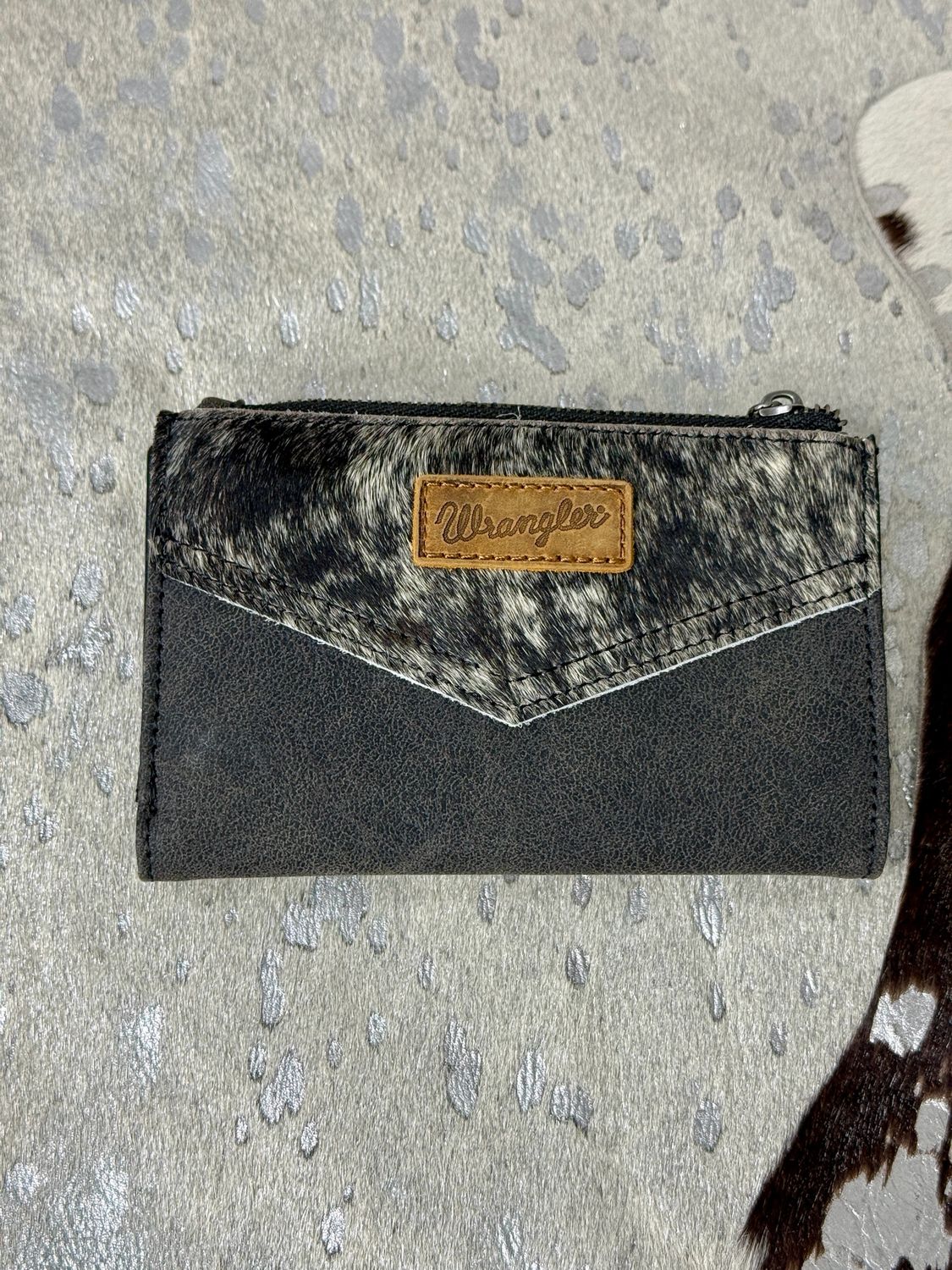Wrangler Cowhide Bifold Wallet 