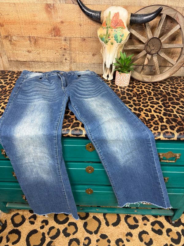 Raw Hem Flare Jean 9/29