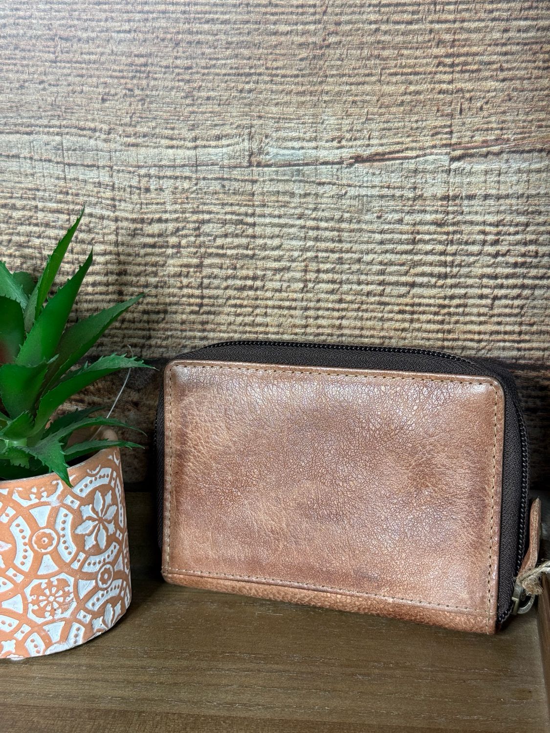 Ladies Leather Zip Wallet 