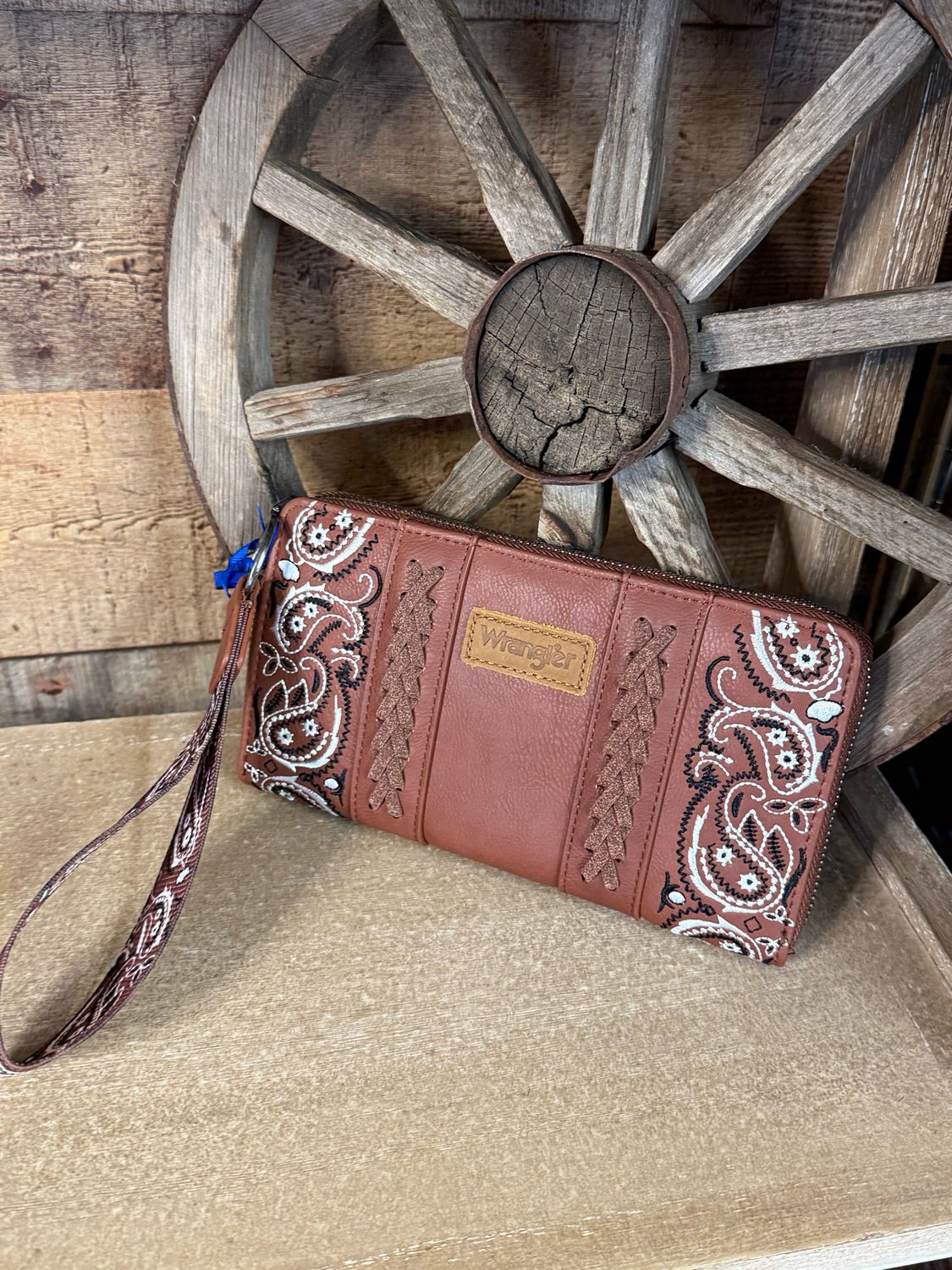 Wrangler Paisley Print Wallet -Brown
