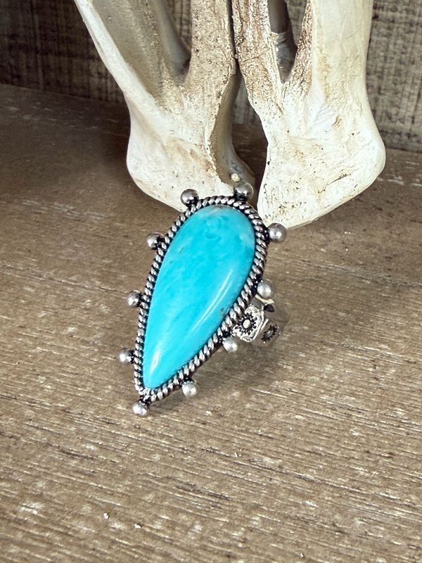 Teardrop Turquoise Stretch Ring