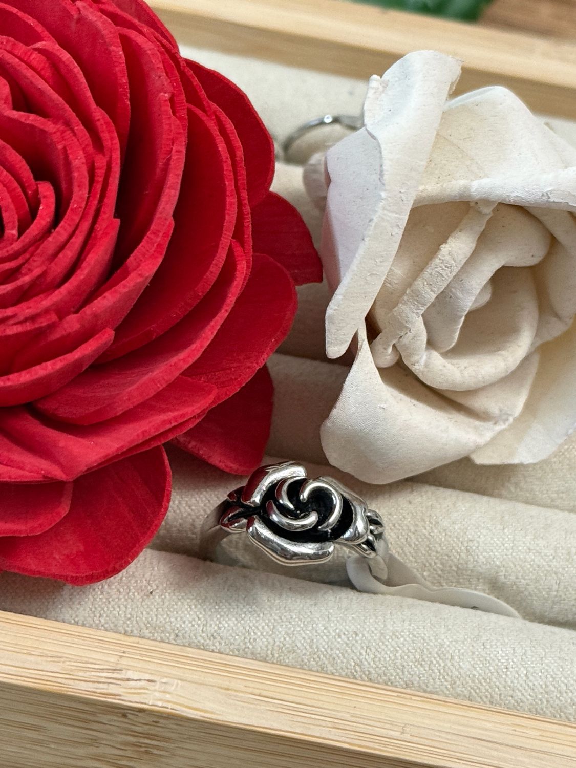 Rose Detailed Ring Size 7