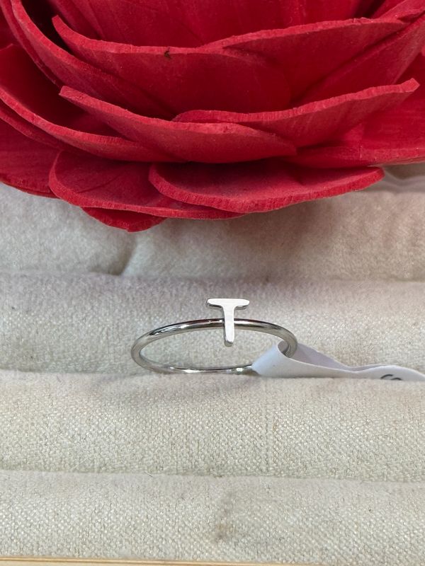 “T” Initial Letter Ring size 8