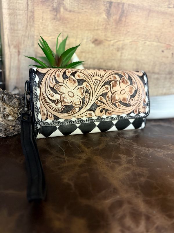 The Black &amp; White Checkmate Wallet