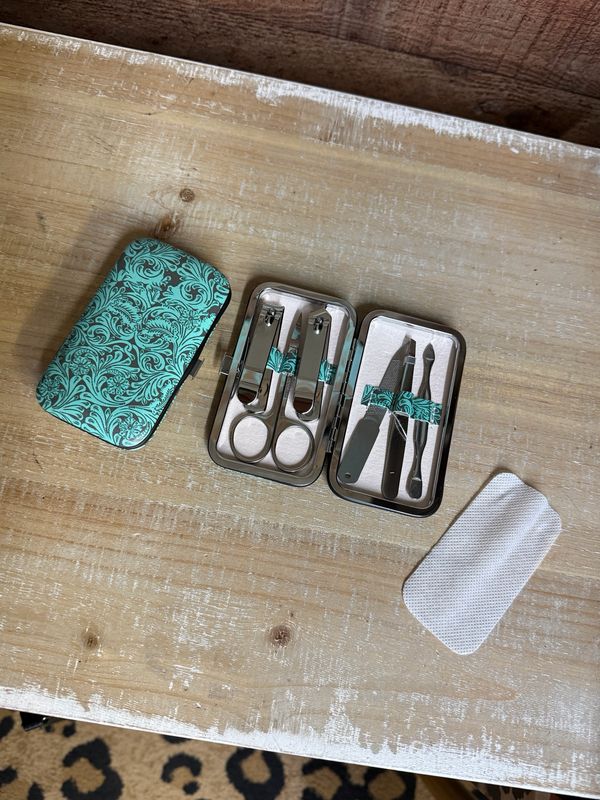 Tooled Turquoise Manicure Set
