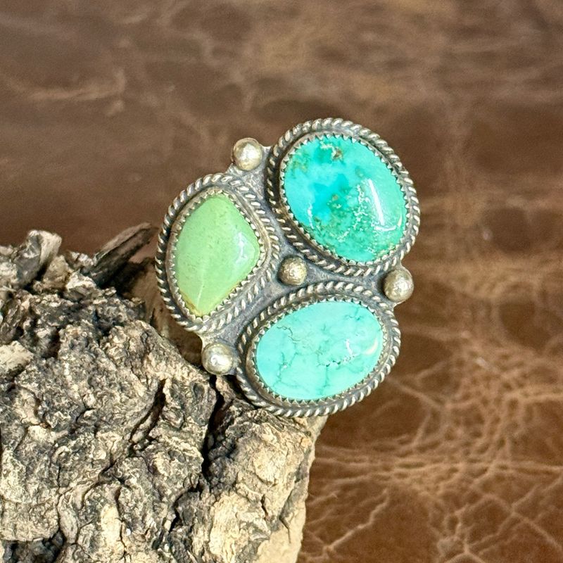 Cluster Rope Triple Stone Adustable Ring