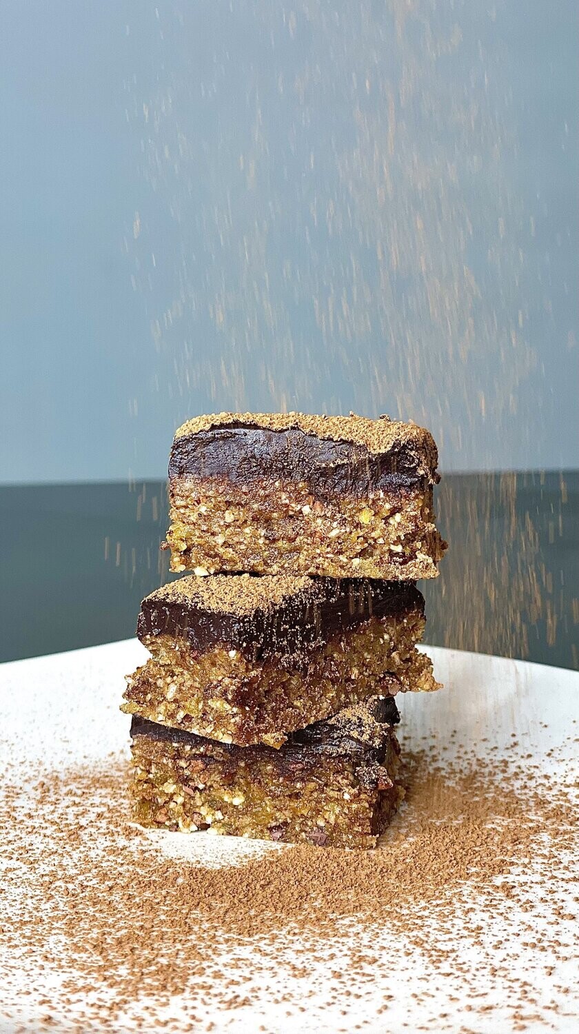 Apricot Cacao Superfood Granola Bars