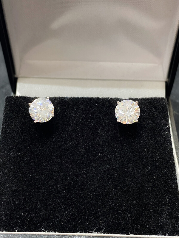 Stud Earrings