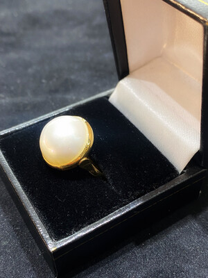 Mabé Cultured Pearl Ring 