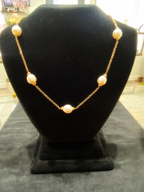 Mary Berry Necklace