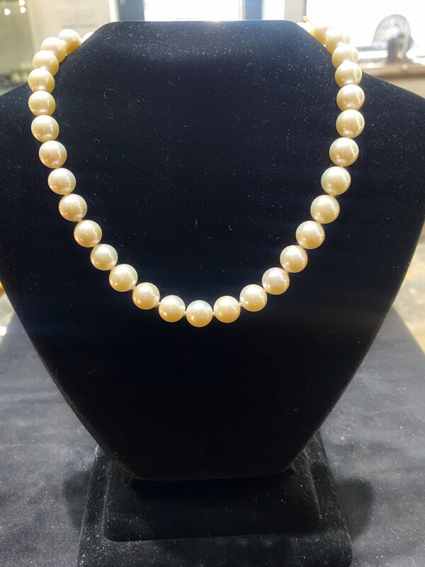 Cultured Pearl Necklace