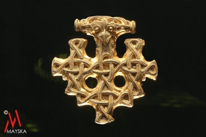Wikinger Gold -Hiddenseer Goldschmuck Wikinger Gold -Hiddenseer Goldschmuck