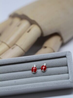 CHEEKY earrings ***