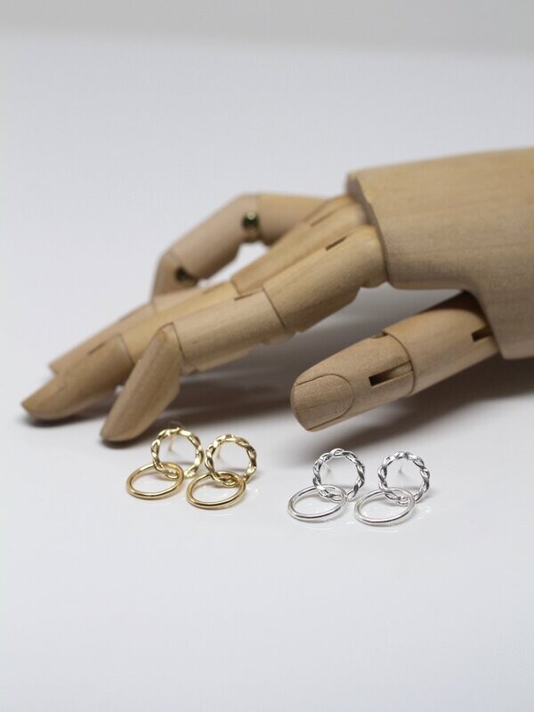 UNITED earrings ***