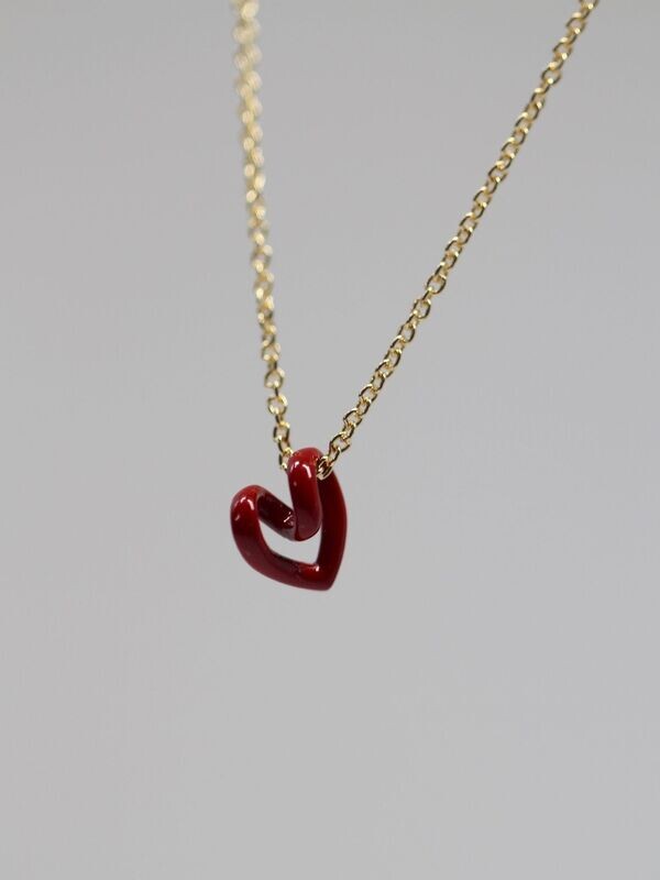 TWISTED HEART necklace ***