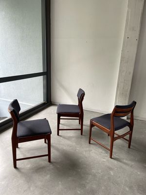 3 Mid-century stoelen