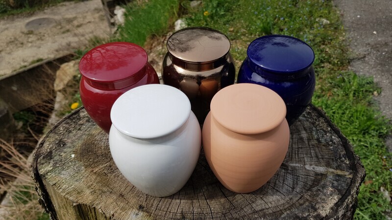 Keramik-Urnen