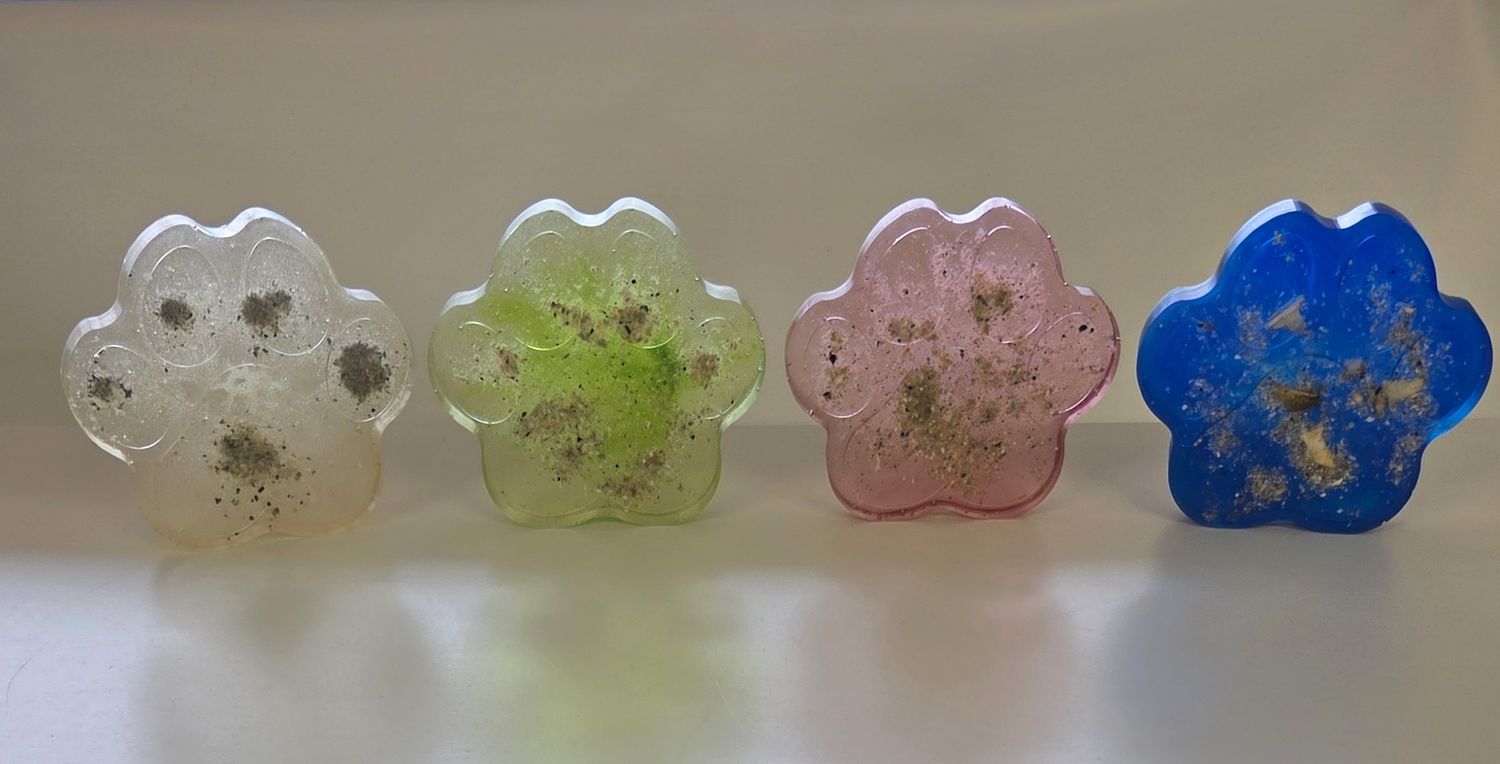 Ewige Pfote aus Epoxidharz