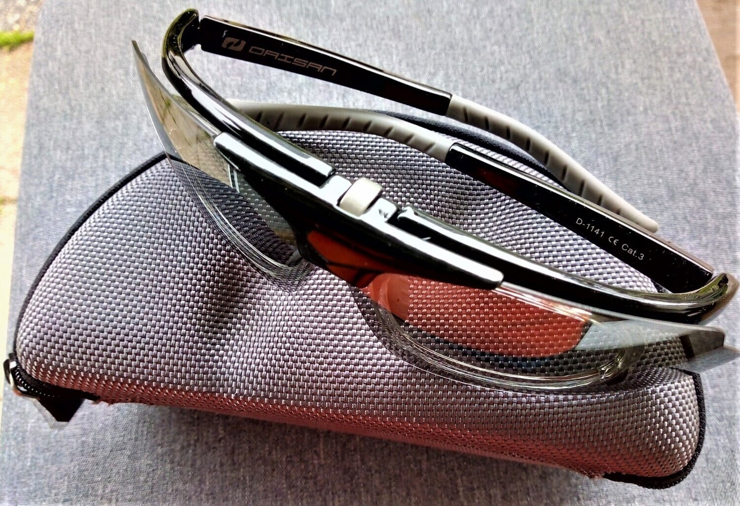 Sportbrille D1141 "Visor" Gestell schwarz glänzend