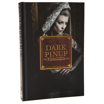 Dark Pinup by Lars Kommienezuspadt