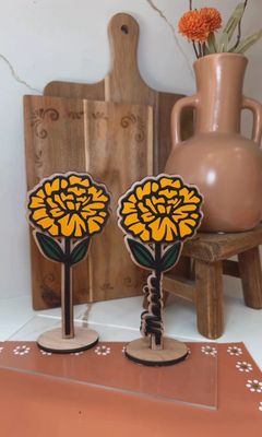 Marigold Flowers, Día De Los Muertos Altar, Monarch Butterflies, Ofrenda dia de los muertos