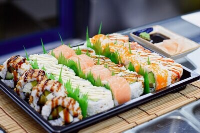 Hoseki Uramaki Mix 24 pieces