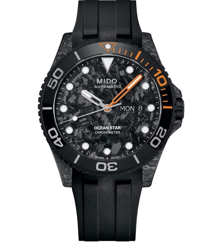 MIDO OCEAN STAR 200C CARBON