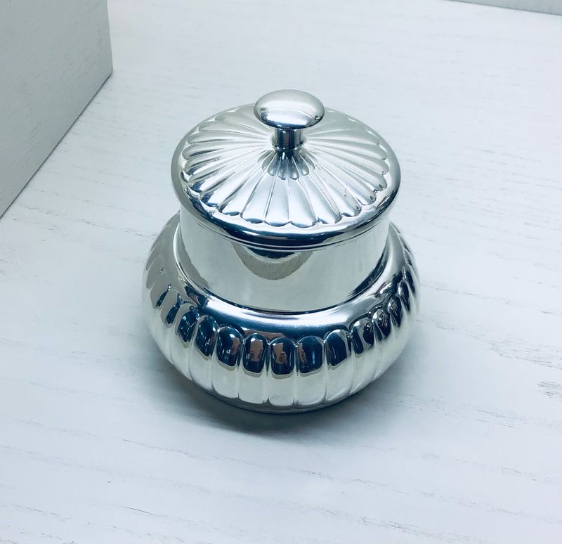 ZUCCHERIERA ROTONDA CON COPERCHIO IN ARGENTO