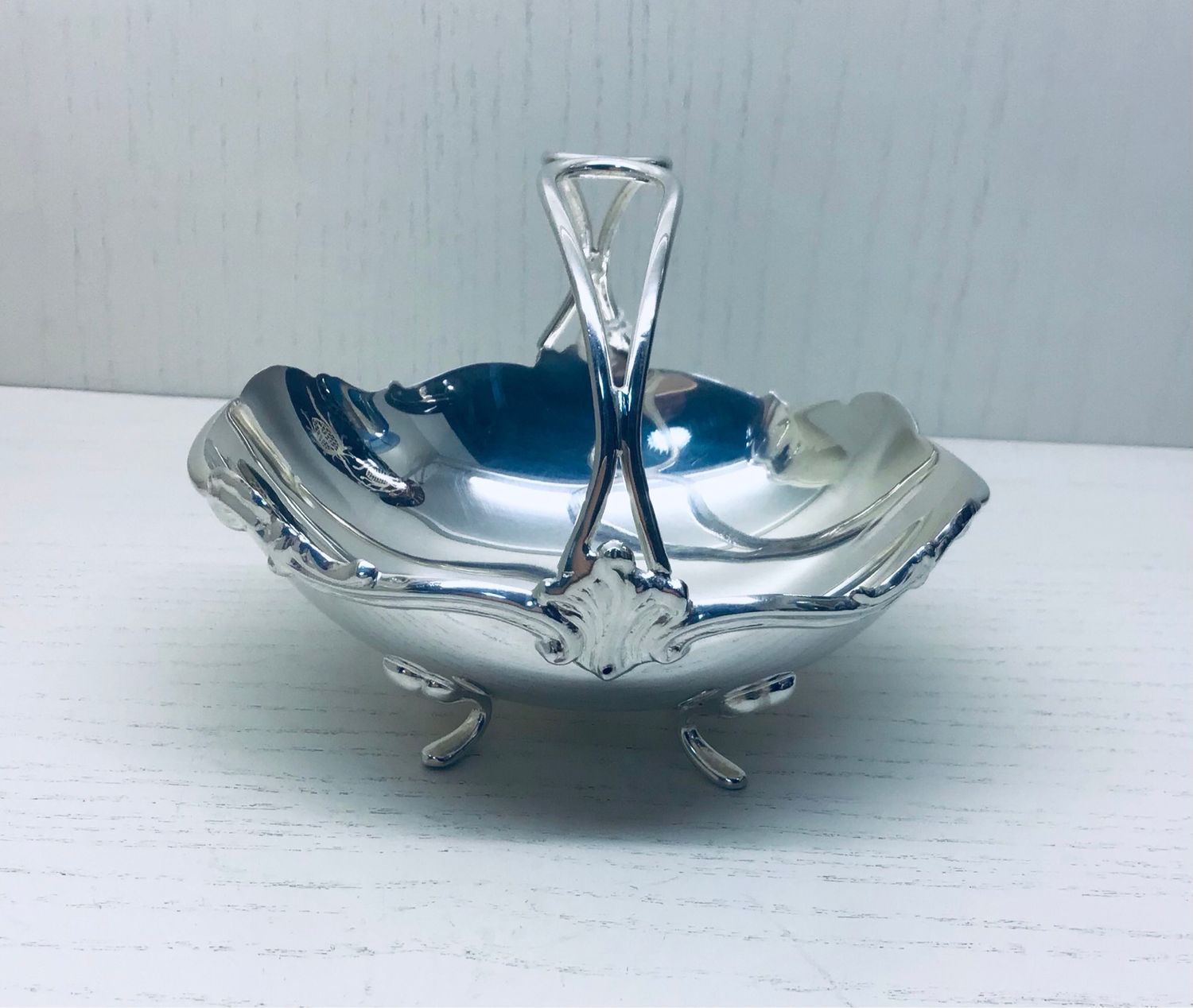 ZUCCHERIERA ARGENTO CON PIEDINI