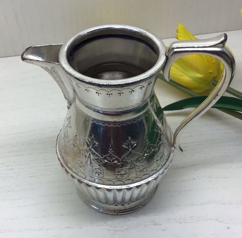 LATTIERA INGLESE D’EPOCA CREAMER