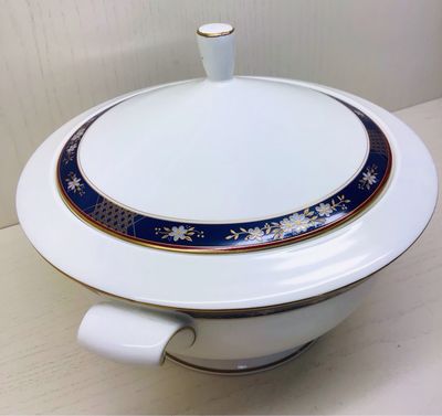 ZUPPIERA TAVOLA IN PORCELLANA BONE CHINA DECORO ORO ZECCHINO