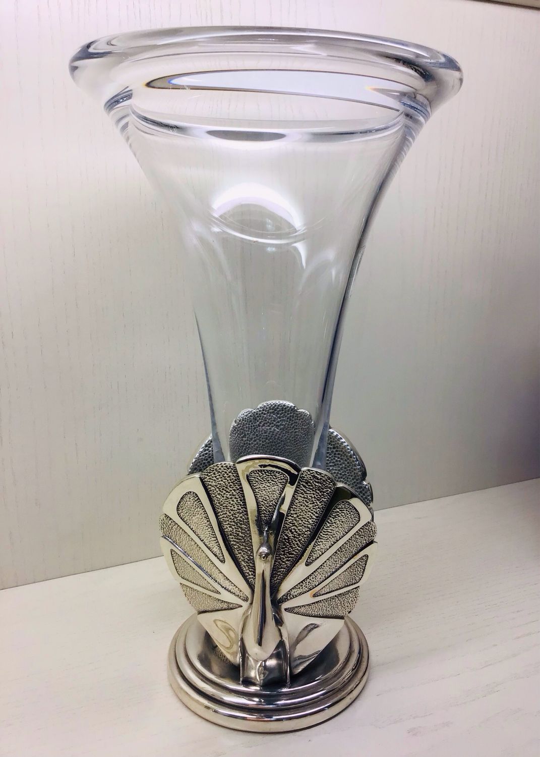 VASO FIORI OTTAVIANI IN CRISTALLO E SCULTURA LEGA ARGENTO