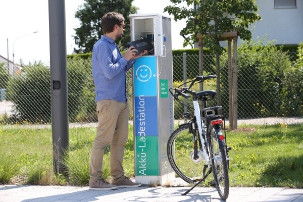 LEW Akku-Ladestation E-Bikes