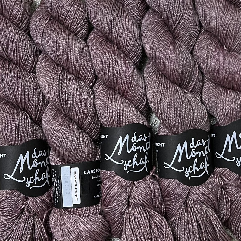 Das Mondschaf Fingering Cassiopeia Light (Merino Yak Silk) Blair Witch project