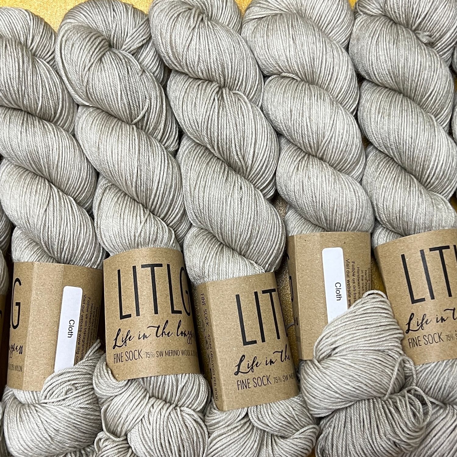 LITLG fine sock yarn Cloth