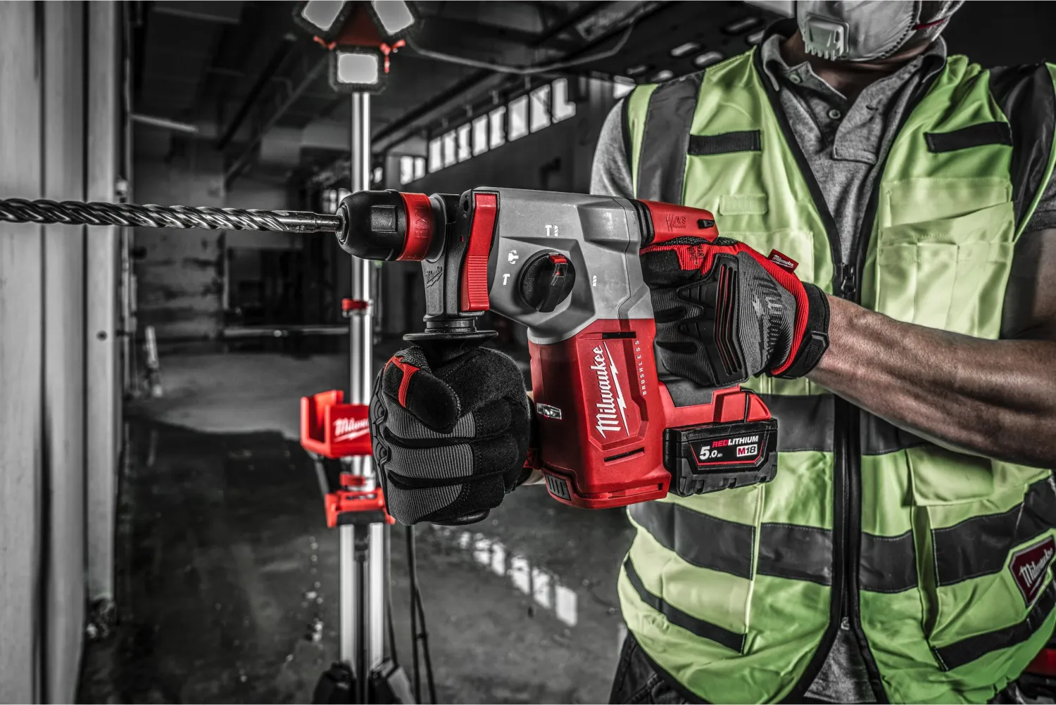 TASSELLATORE SDS PLUS MILWAUKEE M18BLHX-0X FIXTEC MM 26 BRUSHLESS SOLO CORPO IN VALIGIA