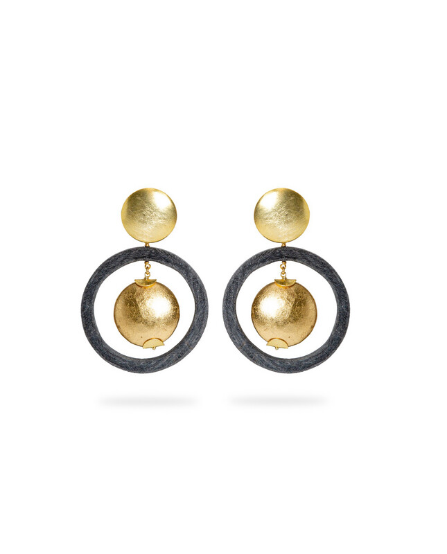 Zuri In Ebony And Buffalo Horn