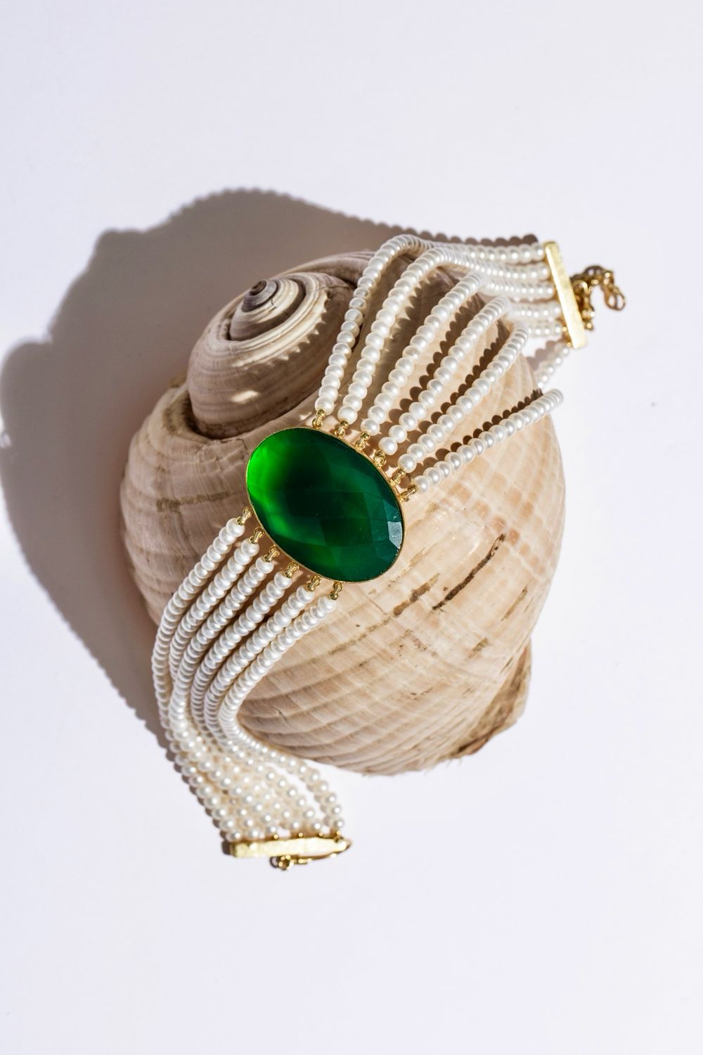 GRACE Choker In Pearls And green Agate gemstones