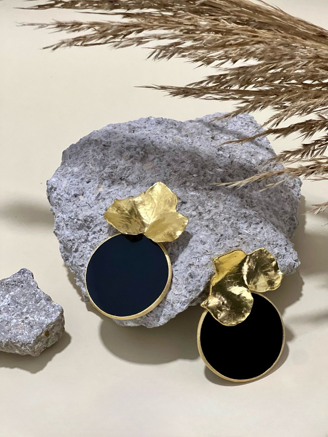 Willow In Onyx