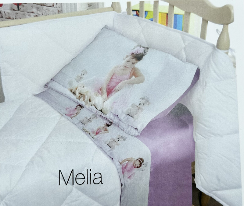 BIANCALUNA Completo lenzuola culla in puro cotone in stampa digitale- mod. MELIA coll. MISS TERRY