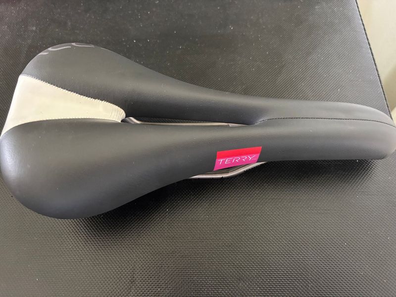 Terry Damselfly - new, warrantied, no packaging