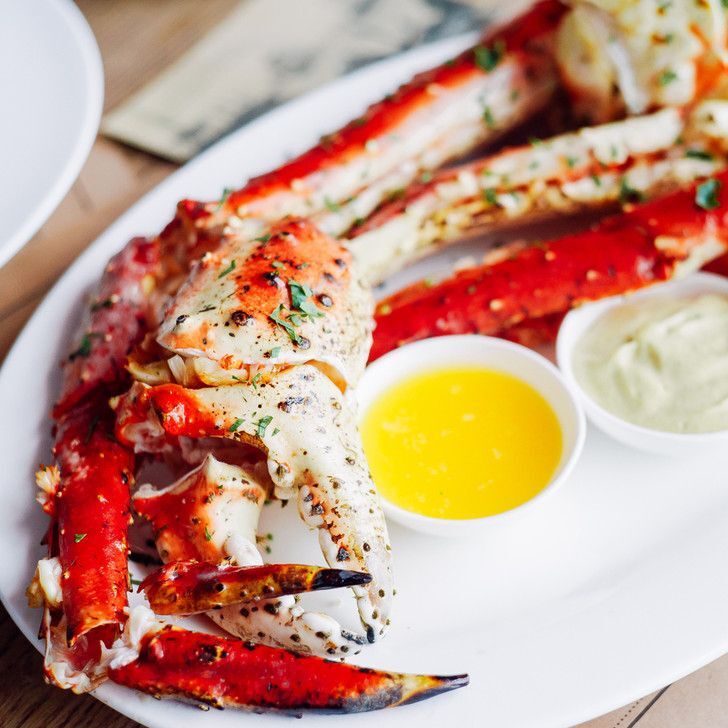 Colossal Alaska Red King Crab Legs & Claws Per pound