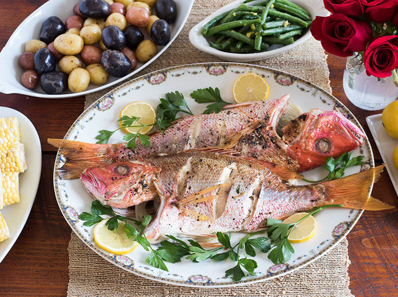 FINEST WILD WHOLE AMERICAN RED SNAPPER - 1 2 Lb FINEST WILD WHOLE AMERICAN RED SNAPPER - 1 2 Lb