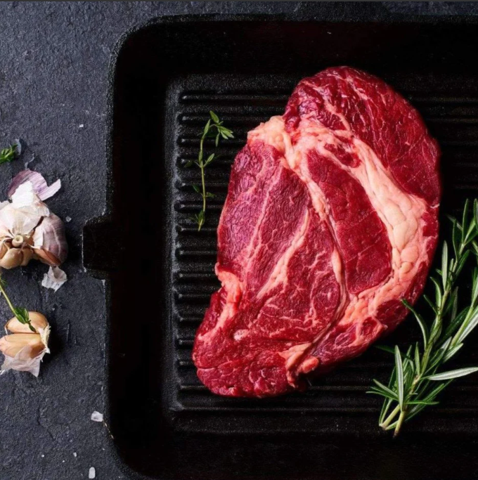 Certified Angus Beef Chuck Roast ​2 per case, 2.5lb avg.