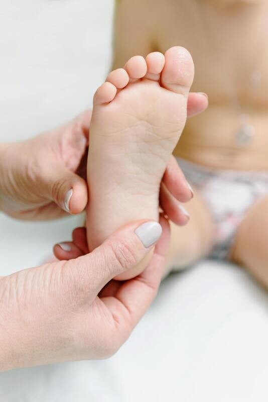 Séance de Réflexologie Bébé