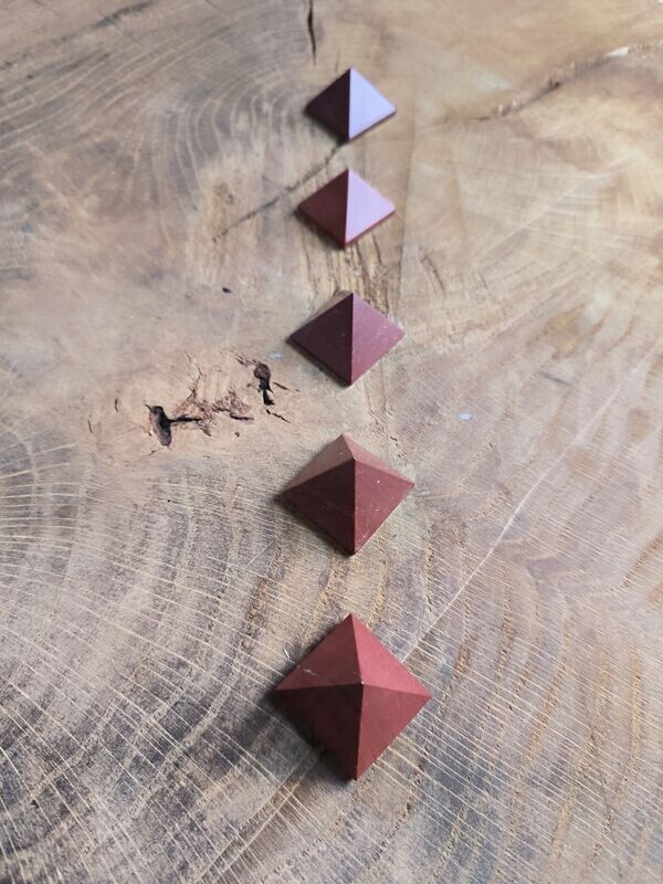 Pyramide Jaspe Rouge